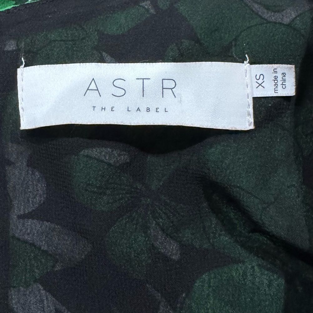 NEW ASTR The Label Green Floral Ruched Dress Women’s XS - Picture 5 of 5